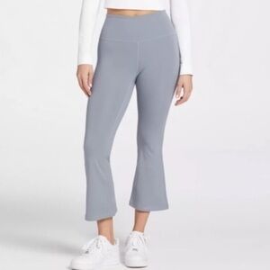 NWT DSG Womens Momentum Crop Flare Leggings in size M